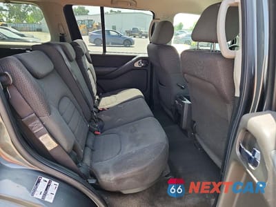 Zdjęcie 11 z 13 samochodu: 2006 NISSAN PATHFINDER S VIN:5N1AR18U76C659638 - miniatura