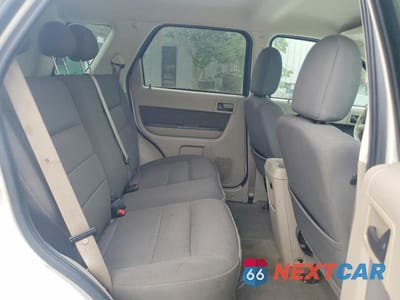 Zdjęcie 10 z 12 samochodu: 2009 FORD ESCAPE HYBRID VIN:1FMCU49379KB94982 - miniatura