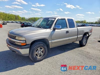 1999 CHEVROLET SILVERADO K1500 1GCEK19T3XE115983 - główne zdjęcie licytacji z USA - miniatura