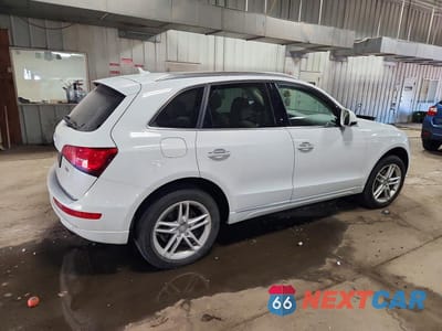 Trzecie zdjęcie samochodu z tyłu: 2016 AUDI Q5 PREMIUM PLUS VIN:WA1L2AFP6GA125133 - miniatura