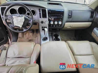 Zdjęcie 8 z 12 samochodu: 2007 TOYOTA TUNDRA DOUBLE CAB LIMITED VIN:5TBBV58107S487950 - miniatura
