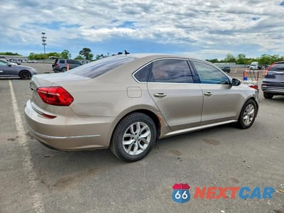 Trzecie zdjęcie samochodu z tyłu: 2016 VOLKSWAGEN PASSAT S VIN:1VWAT7A30GC011874 - miniatura