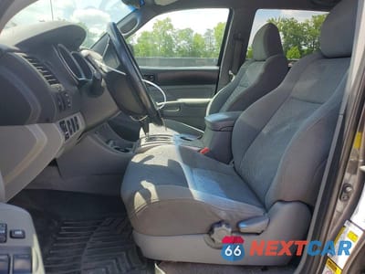 Zdjęcie 7 z 12 samochodu: 2011 TOYOTA TACOMA DOUBLE CAB VIN:3TMLU4EN8BM064316 - miniatura