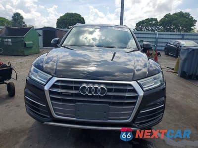 Piąte zdjęcie samochodu w środku: 2018 AUDI Q5 PREMIUM VIN:WA1ANAFY6J2006992 - miniatura