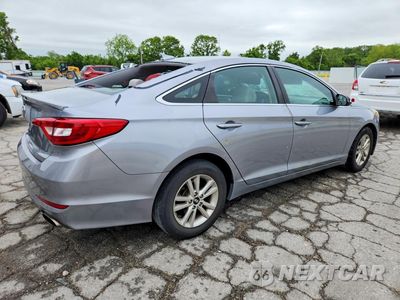 Trzecie zdjęcie samochodu z tyłu: 2015 HYUNDAI SONATA SE VIN:5NPE24AF8FH238037 - miniatura