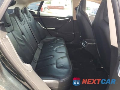 Zdjęcie 10 z 12 samochodu: 2014 TESLA MODEL S VIN:5YJSA1H17EFP39268 - miniatura