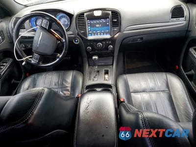 Zdjęcie 8 z 12 samochodu: 2012 CHRYSLER 300 S VIN:2C3CCADT7CH163800 - miniatura