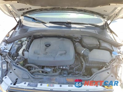 Zdjęcie 11 z 12 samochodu: 2017 VOLVO XC60 T6 DYNAMIC VIN:YV449MRRXH2202793 - miniatura