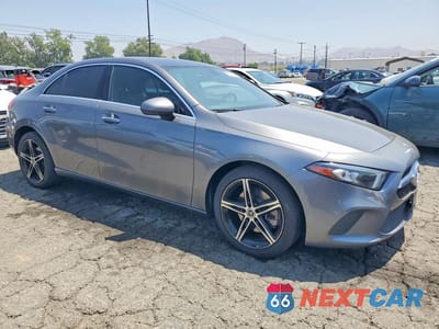 Czwarte zdjęcie samochodu z boku: 2021 MERCEDES-BENZ A 220 VIN:W1K3G4EB1MJ304003 - miniatura