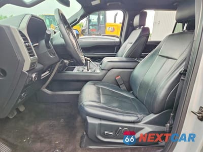Zdjęcie 7 z 13 samochodu: 2018 FORD EXPEDITION XLT VIN:1FMJU1JT2JEA71689 - miniatura