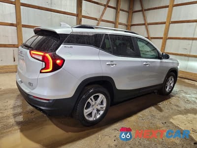 Trzecie zdjęcie samochodu z tyłu: 2022 GMC TERRAIN SLE VIN:3GKALMEV2NL120923 - miniatura