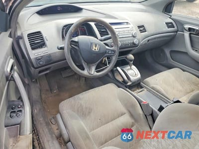 Zdjęcie 8 z 12 samochodu: 2008 HONDA CIVIC LX VIN:2HGFG12678H554464 - miniatura