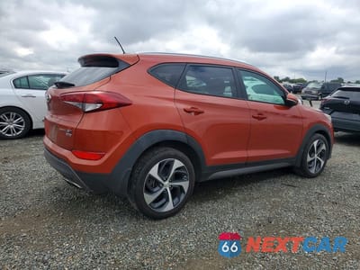 Trzecie zdjęcie samochodu z tyłu: 2016 HYUNDAI TUCSON SPORT VIN:KM8J3CA29GU055882 - miniatura
