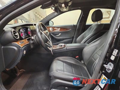 Zdjęcie 7 z 12 samochodu: 2019 MERCEDES-BENZ E 450 4MATIC VIN:WDDZF6JB1KA570990 - miniatura