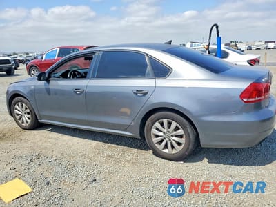 Drugie zdjęcie samochodu z przodu: 2014 VOLKSWAGEN PASSAT S VIN:1VWAT7A38EC070264 - miniatura