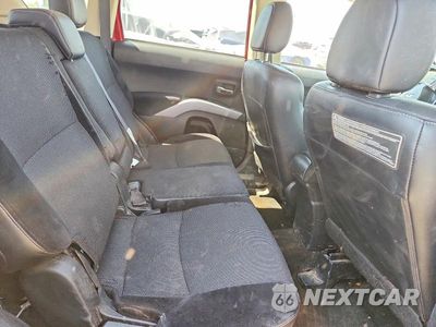 Zdjęcie 10 z 12 samochodu: 2013 MITSUBISHI OUTLANDER SE VIN:JA4AS3AW2DU011318 - miniatura