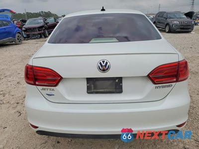 Zdjęcie 6 z 12 samochodu: 2013 VOLKSWAGEN JETTA HYBRID VIN:3VW637AJ2DM229443 - miniatura