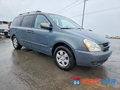 Czwarte zdjęcie samochodu z boku: 2006 KIA SEDONA LX VIN:KNDMB233466088960 - miniatura