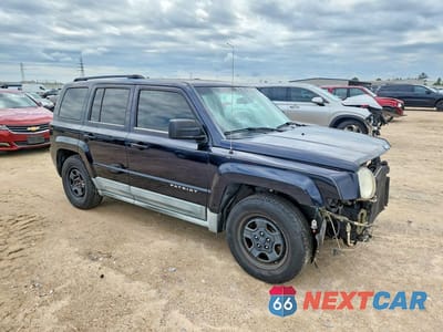 Czwarte zdjęcie samochodu z boku: 2011 JEEP PATRIOT VIN:1J4NT1GA7BD175286 - miniatura