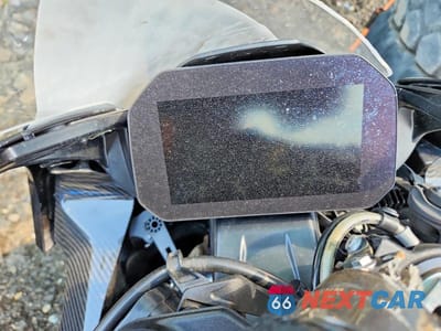 Zdjęcie 7 z 8 samochodu: 2024 BMW S 1000 RR VIN:WB10E6309P6J54021 - miniatura