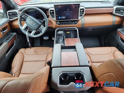 Zdjęcie 8 z 12 samochodu: 2024 TOYOTA TUNDRA 1794 EDITION HV VIN:5TFMC5DB8RX058718 - miniatura