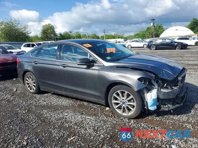 Czwarte zdjęcie samochodu z boku: 2017 FORD FUSION SE VIN:3FA6P0H71HR107003 - miniatura