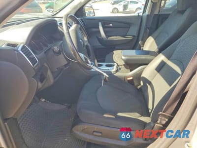 Zdjęcie 7 z 13 samochodu: 2010 GMC ACADIA VIN:1GKLVLED9AJ108905 - miniatura
