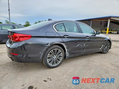 Trzecie zdjęcie samochodu z tyłu: 2017 BMW 530 XI VIN:WBAJA7C32HG905744 - miniatura