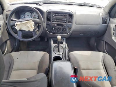 Zdjęcie 8 z 13 samochodu: 2007 FORD ESCAPE XLS VIN:1FMYU02Z77KB80851 - miniatura
