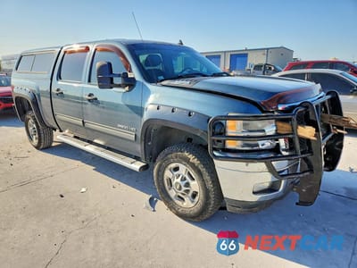 Czwarte zdjęcie samochodu z boku: 2011 CHEVROLET SILVERADO K2500 HEAVY DUTY LT VIN:1GC1KXCG0BF251634 - miniatura