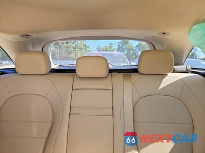 Zdjęcie 10 z 13 samochodu: 2021 MERCEDES-BENZ GLC 300 VIN:W1N0G8DB7MV284394 - miniatura