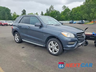 Czwarte zdjęcie samochodu z boku: 2012 MERCEDES-BENZ ML 350 BLUETEC VIN:4JGDA2EB2CA033063 - miniatura