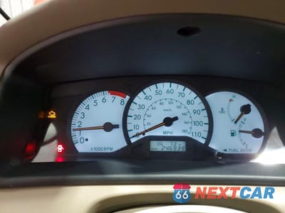 Zdjęcie 9 z 12 samochodu: 2003 TOYOTA COROLLA LE VIN:2T1BR32E03C117841 - miniatura