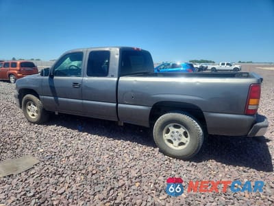 Drugie zdjęcie samochodu z przodu: 2000 CHEVROLET SILVERADO K1500 VIN:1GCEK19T3YE104726 - miniatura