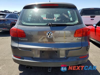 Zdjęcie 6 z 12 samochodu: 2012 VOLKSWAGEN TIGUAN S VIN:WVGAV7AX7CW004750 - miniatura