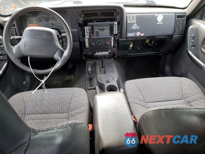 Zdjęcie 8 z 14 samochodu: 2000 JEEP CHEROKEE SPORT VIN:1J4FF48S3YL109921 - miniatura