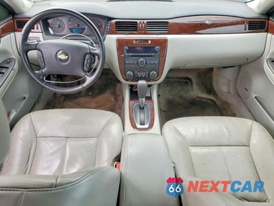 Zdjęcie 8 z 12 samochodu: 2011 CHEVROLET IMPALA LT VIN:2G1WB5EK8B1104117 - miniatura
