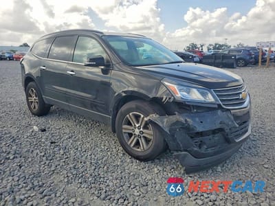 Czwarte zdjęcie samochodu z boku: 2017 CHEVROLET TRAVERSE LT VIN:1GNKVGKD8HJ322238 - miniatura