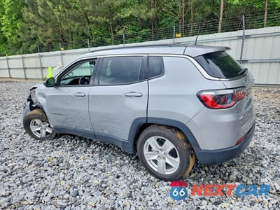 Drugie zdjęcie samochodu z przodu: 2022 JEEP COMPASS LATITUDE VIN:3C4NJCBB2NT112909 - miniatura