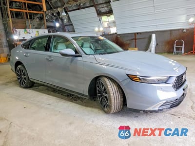Czwarte zdjęcie samochodu z boku: 2026 HONDA ACCORD TOURING HYBRID VIN:1HGCY2F83TA003781 - miniatura