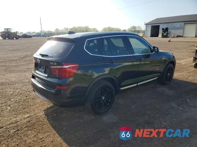 Trzecie zdjęcie samochodu z tyłu: 2017 BMW X3 XDRIVE28I VIN:5UXWX9C33H0T21993 - miniatura