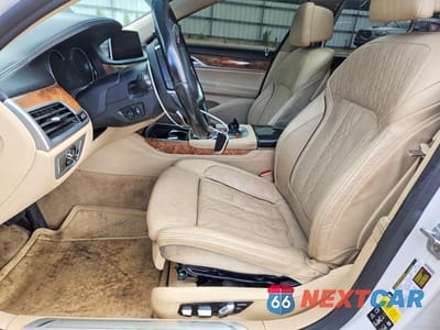Zdjęcie 7 z 12 samochodu: 2019 BMW 750 XI VIN:WBA7F2C55KB239760 - miniatura