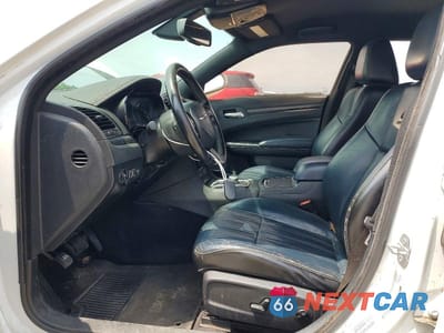 Zdjęcie 7 z 13 samochodu: 2016 CHRYSLER 300 S VIN:2C3CCAGG3GH234222 - miniatura
