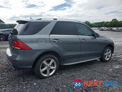 Trzecie zdjęcie samochodu z tyłu: 2018 MERCEDES-BENZ GLE 350 4MATIC VIN:4JGDA5HB4JB183339 - miniatura