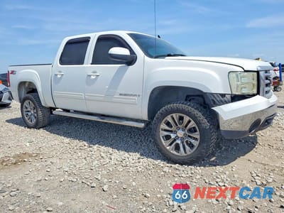 Czwarte zdjęcie samochodu z boku: 2007 GMC NEW SIERRA K1500 VIN:2GTEK13M471579318 - miniatura