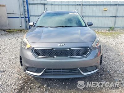 Piąte zdjęcie samochodu w środku: 2017 KIA NIRO LX VIN:KNDCB3LC1H5089395 - miniatura