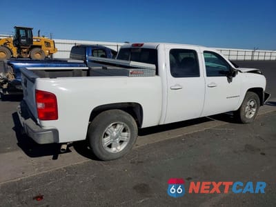 Trzecie zdjęcie samochodu z tyłu: 2007 CHEVROLET SILVERADO K1500 CREW CAB VIN:2GCEK13M571566738 - miniatura