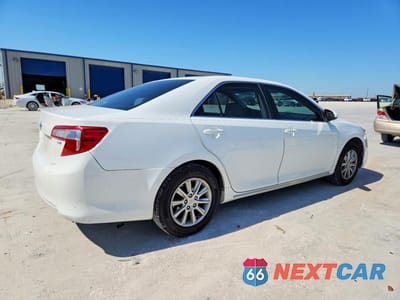 Trzecie zdjęcie samochodu z tyłu: 2012 TOYOTA CAMRY LE VIN:4T1BF1FK8CU536676 - miniatura