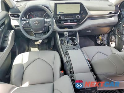 Zdjęcie 8 z 13 samochodu: 2024 TOYOTA HIGHLANDER XLE VIN:5TDKDRBH9RS561781 - miniatura