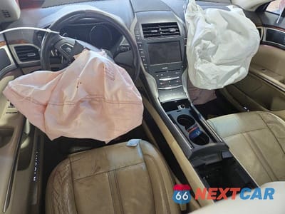 Zdjęcie 8 z 12 samochodu: 2015 LINCOLN MKZ VIN:3LN6L2J92FR614031 - miniatura
